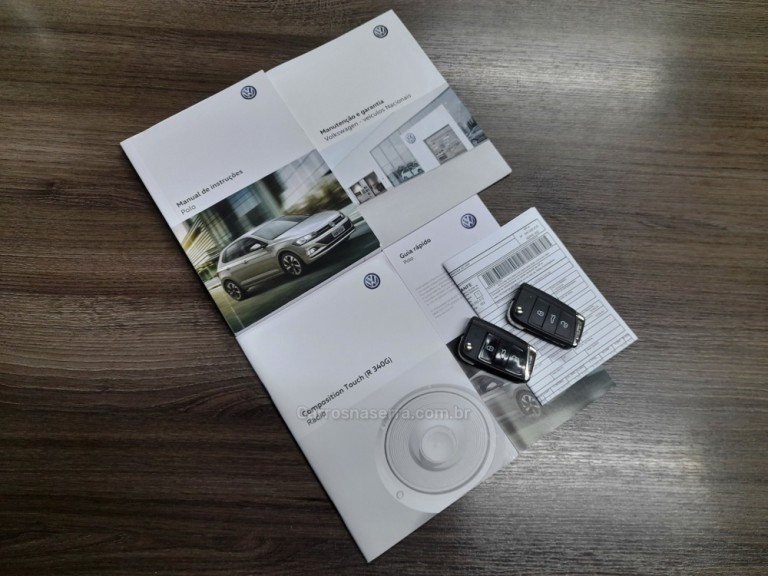 VOLKSWAGEN - POLO - 2018 - Prata