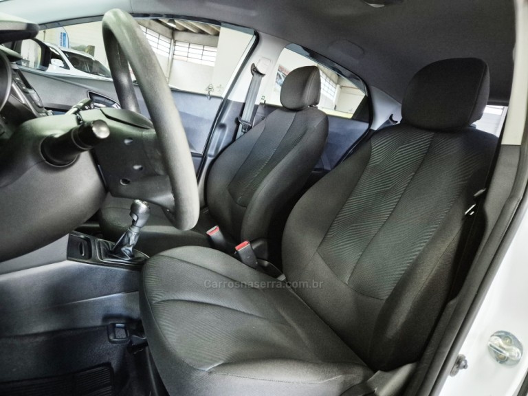HYUNDAI - HB20 - 2015 - Branca