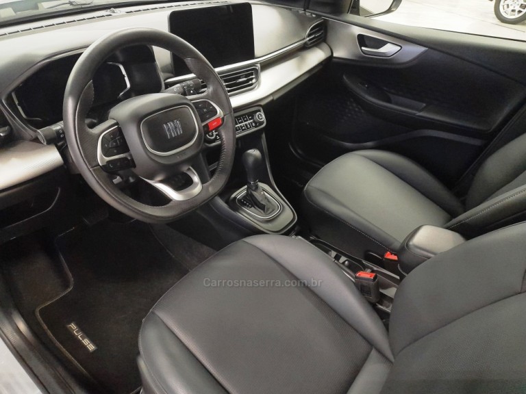 FIAT - PULSE - 2023 - Cinza