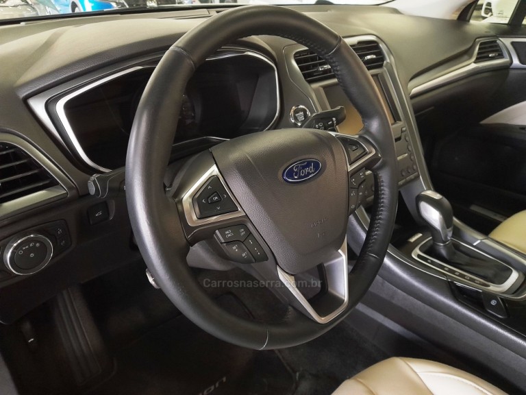FORD - FUSION - 2016 - Branca