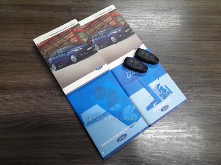 FORD - FOCUS - 2016 - Cinza