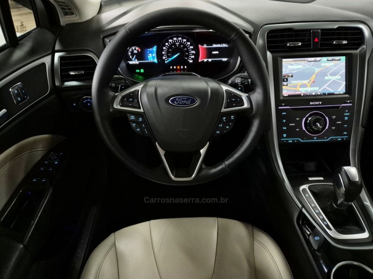 FORD - FUSION - 2015 - Branca