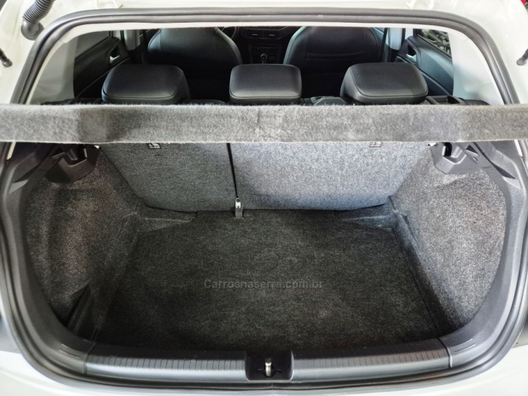 VOLKSWAGEN - POLO - 2023 - Branca