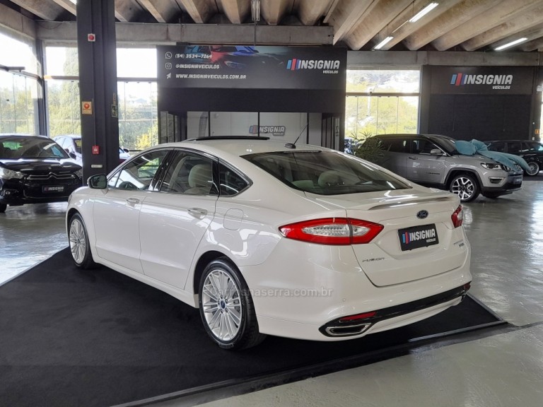 FORD - FUSION - 2016 - Branca