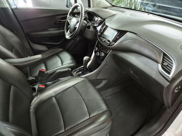CHEVROLET - TRACKER - 2018 - Branca