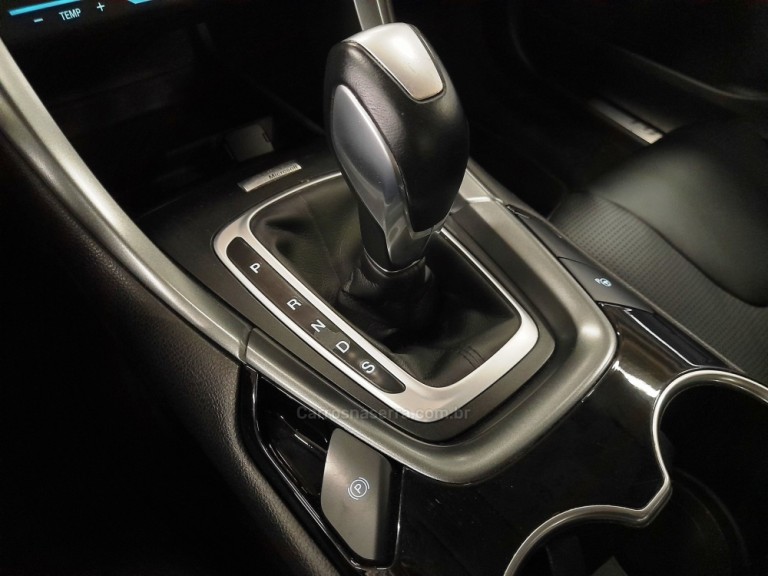 FORD - FUSION - 2015 - Prata