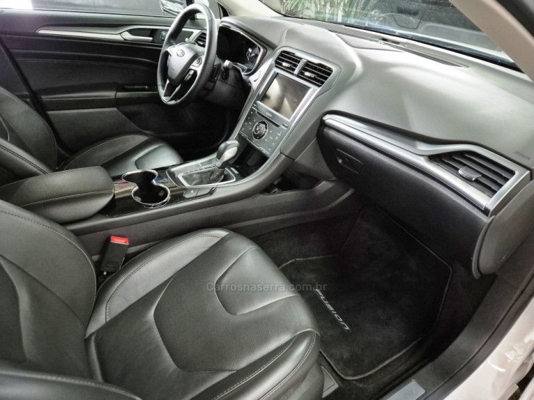 FORD - FUSION - 2014 - Branca